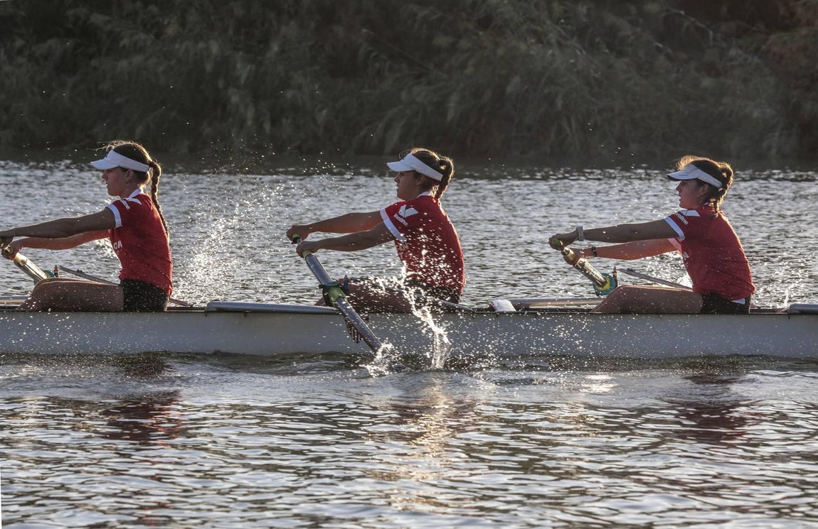 Victoria bética en la regata sevillana