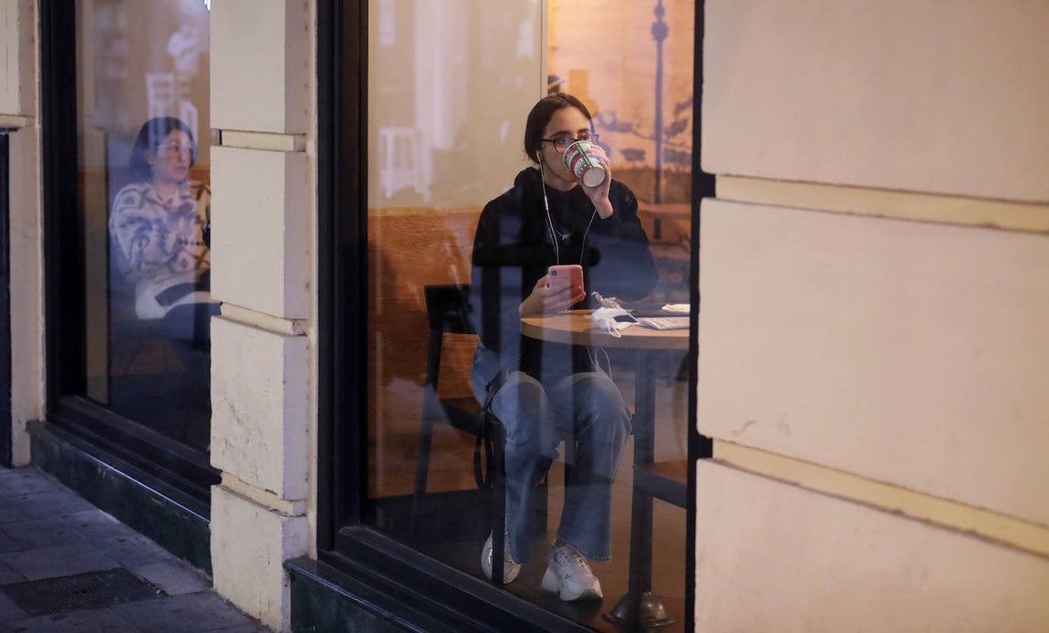 Las nuevas restricciones de la Junta de Andalucía en Córdoba capital, en imágenes