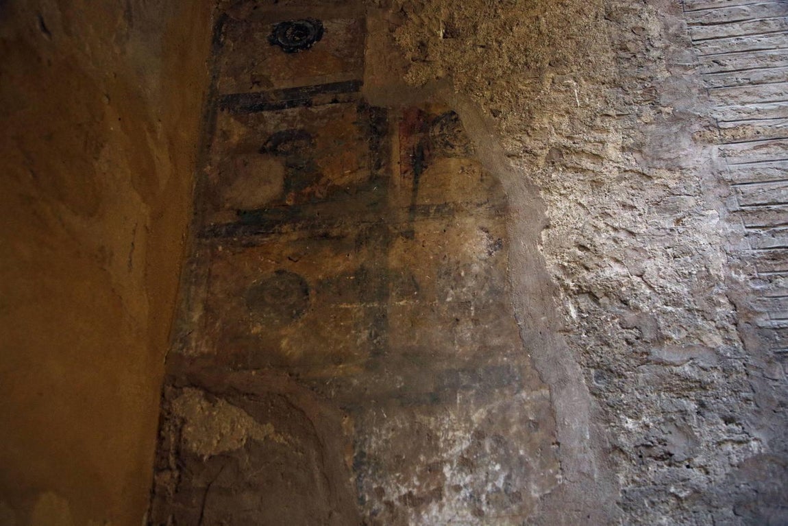 En imágenes, las entrañas de la Puerta de Córdoba: la cárcel del martirio de San Hermenegildo