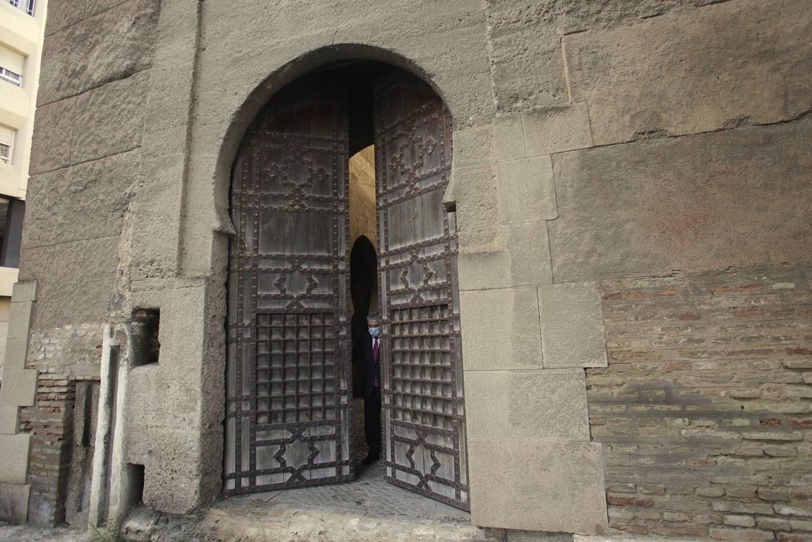 En imágenes, las entrañas de la Puerta de Córdoba: la cárcel del martirio de San Hermenegildo