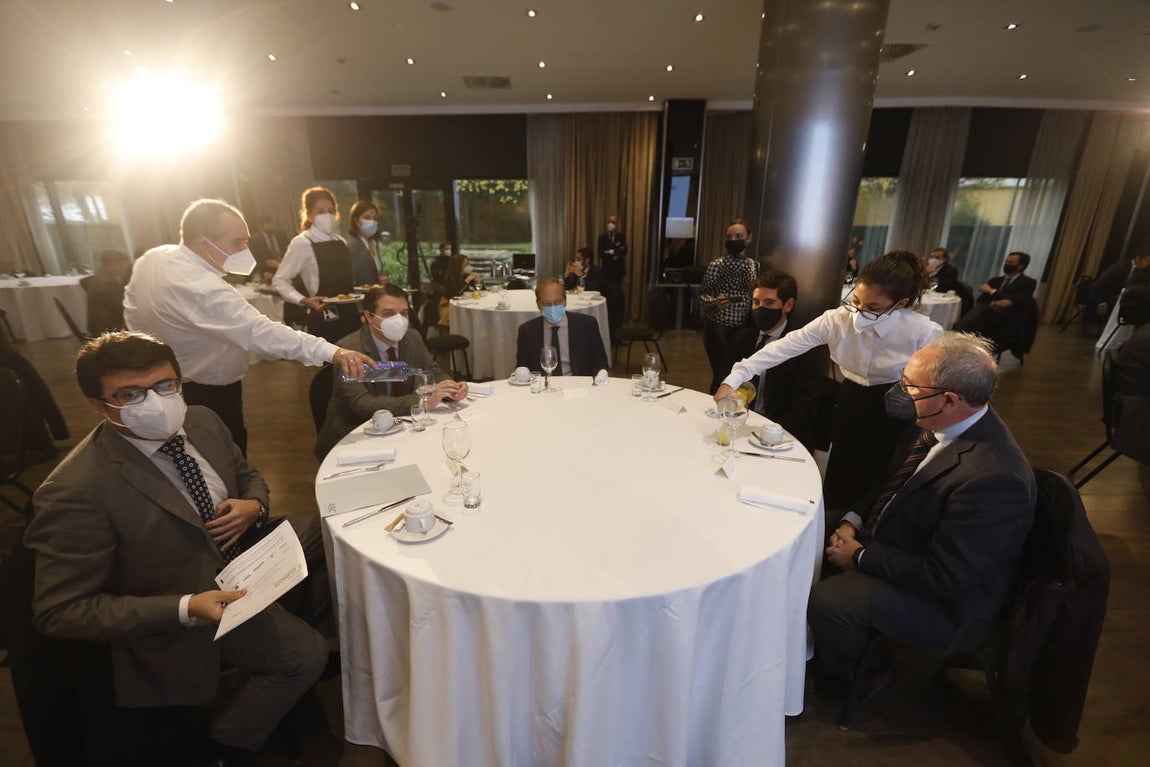 En imágenes, los asistentes a La Mirada Económica de ABC Córdoba