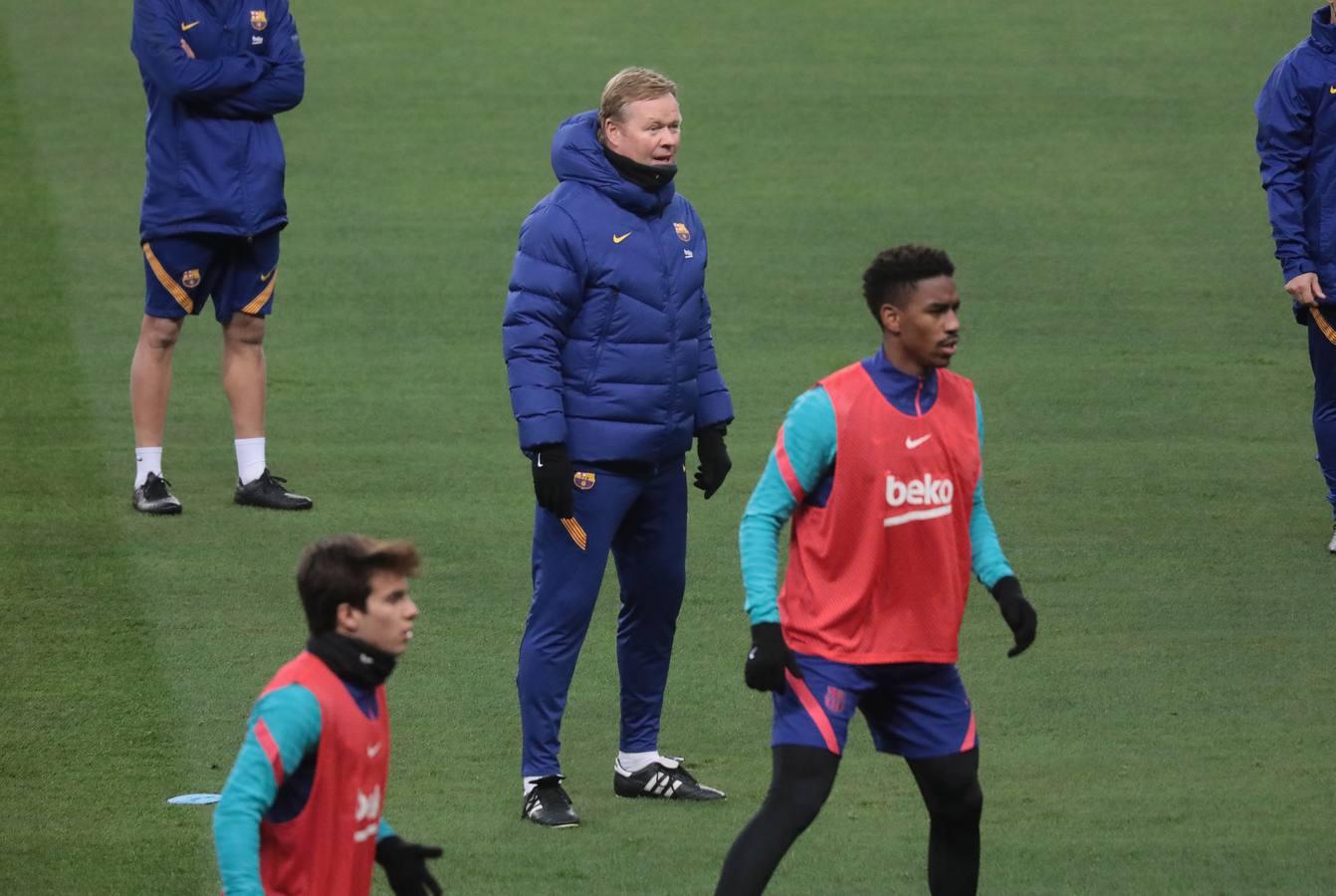 El Barcelona se prepara para la final de la Supercopa de España en Sevilla