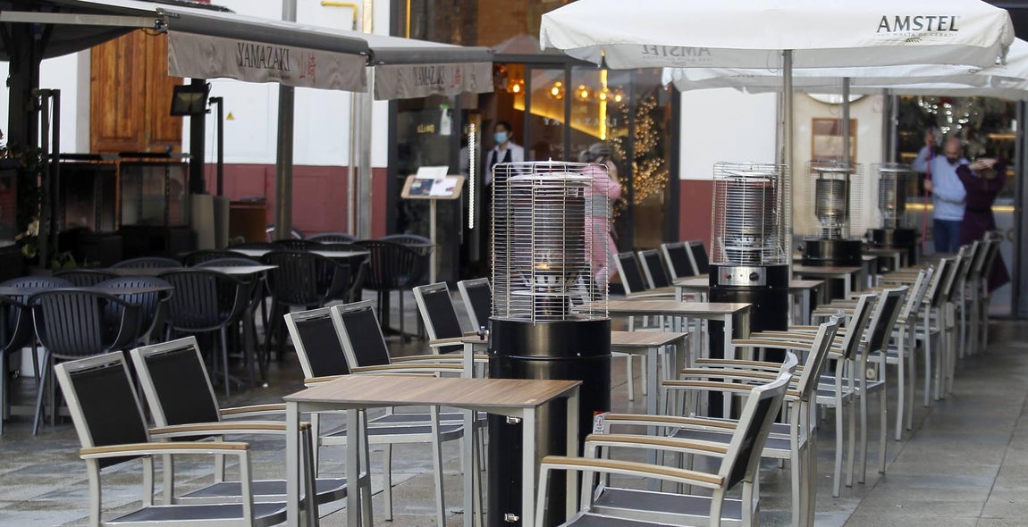 Las imágenes del ambiente que se vive en Sevilla con el cierre perimetral