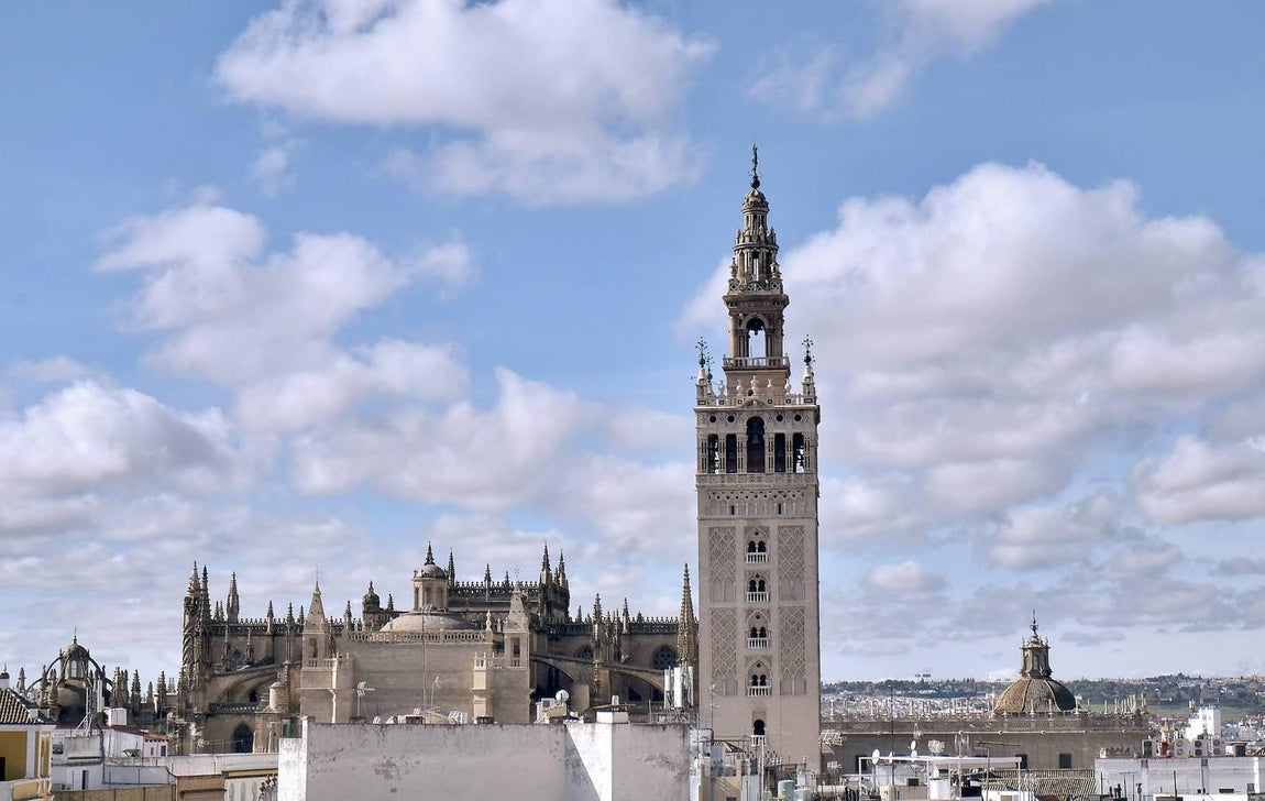 Los tesoros ocultos de la parroquia de Santa Cruz en Sevilla