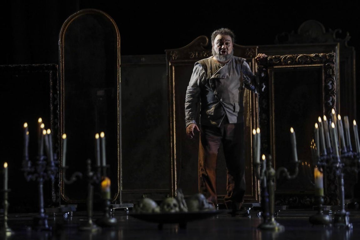 La ópera vuelve a Sevilla con la obra de Verdi «Un ballo in maschera»