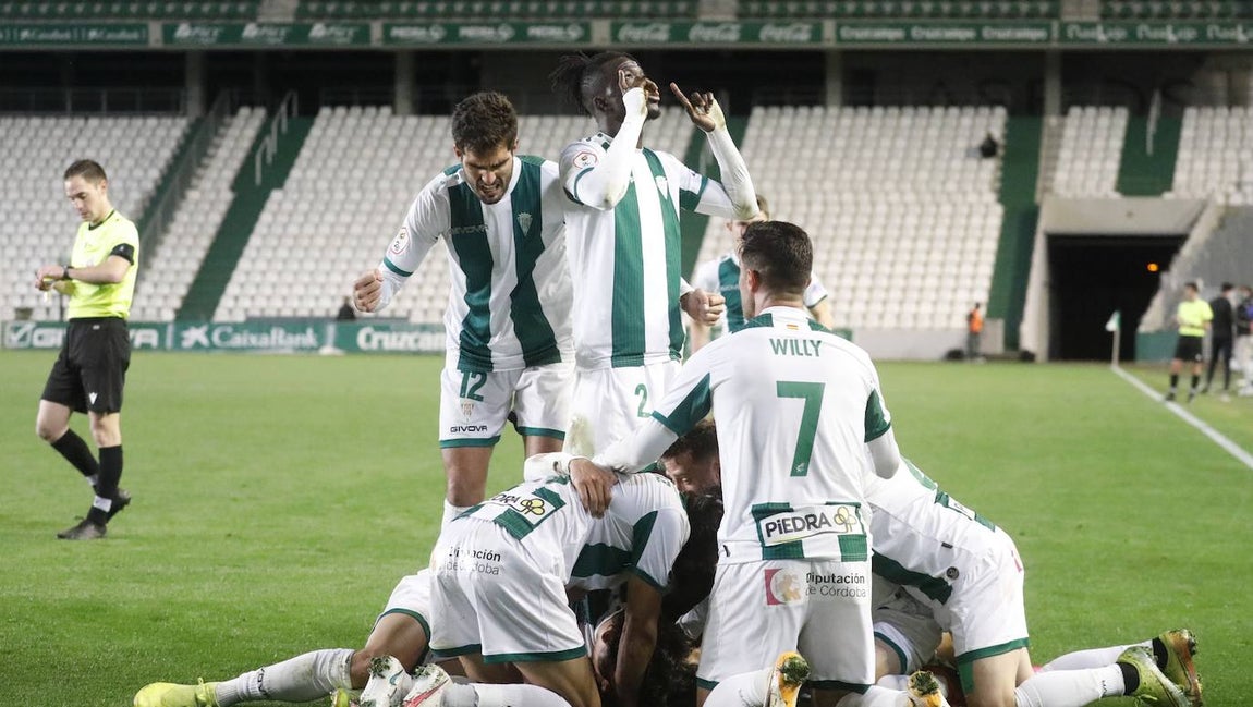 En imágenes, las mejores jugadas del Córdoba CF - Linares