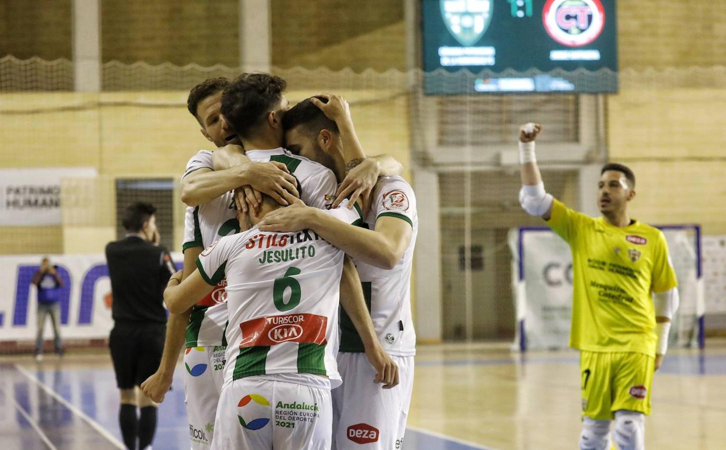 El Córdoba Patrimonio celebra los 100 goles en Primera con la mente ya puesta en el Ribera Navarra