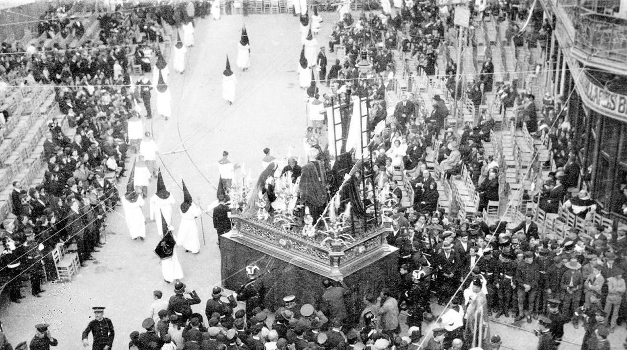 Archivo histórico de la Semana Santa de Sevilla: Miércoles Santo