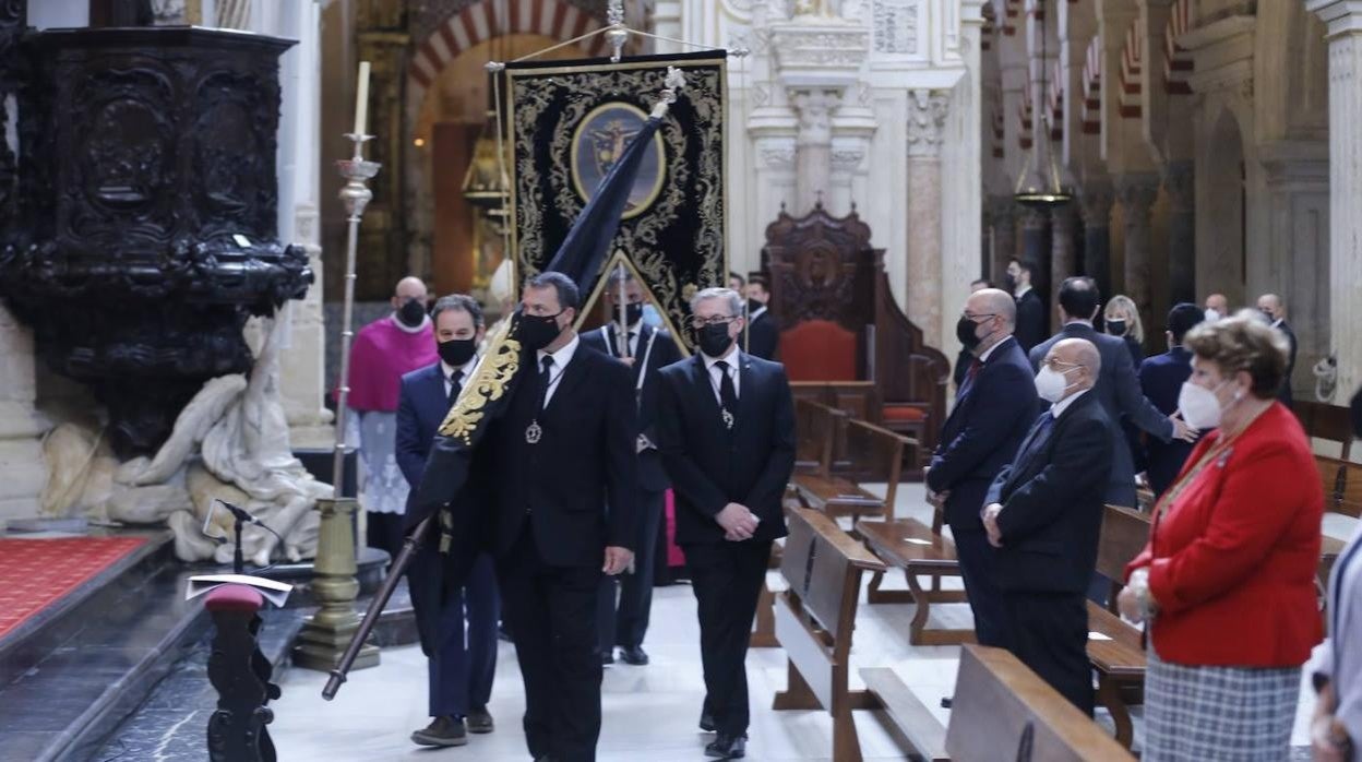Semana Santa de Córdoba 2021 | Las imágenes del acto conjunto del Lunes Santo en la Catedral