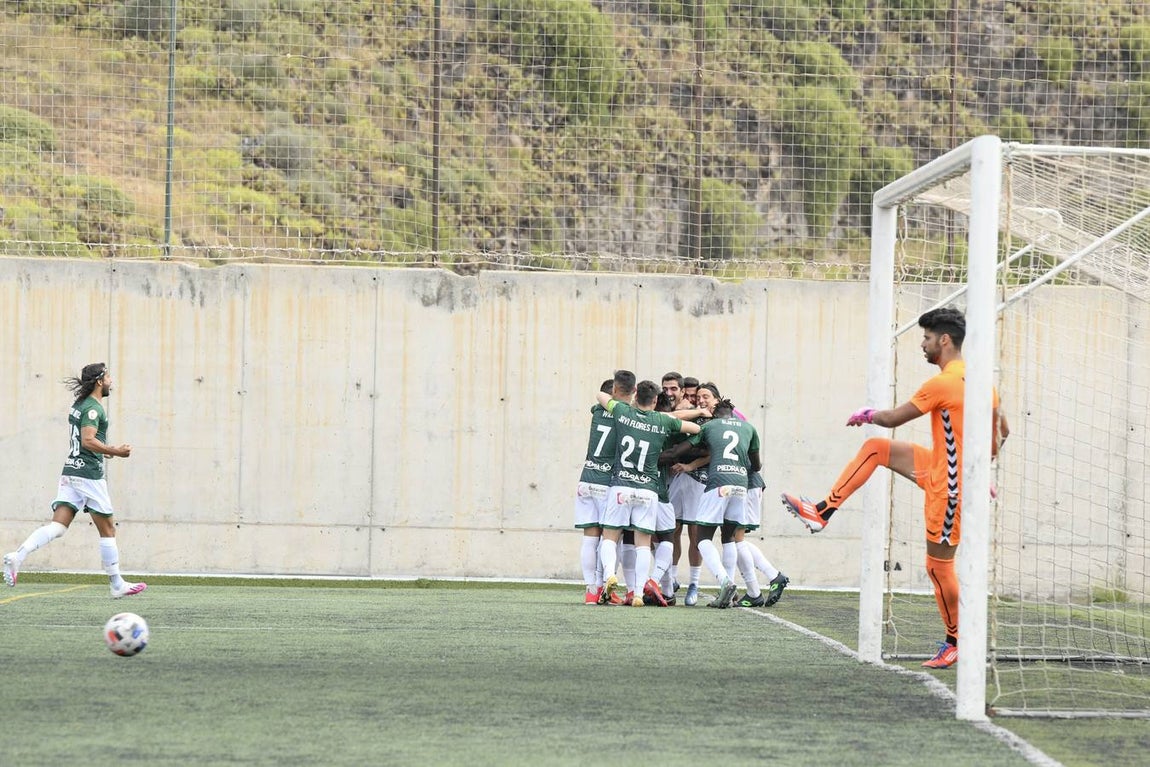 Las mejores imágenes del gol y el penalti en el Tamaraceite - Córdoba CF