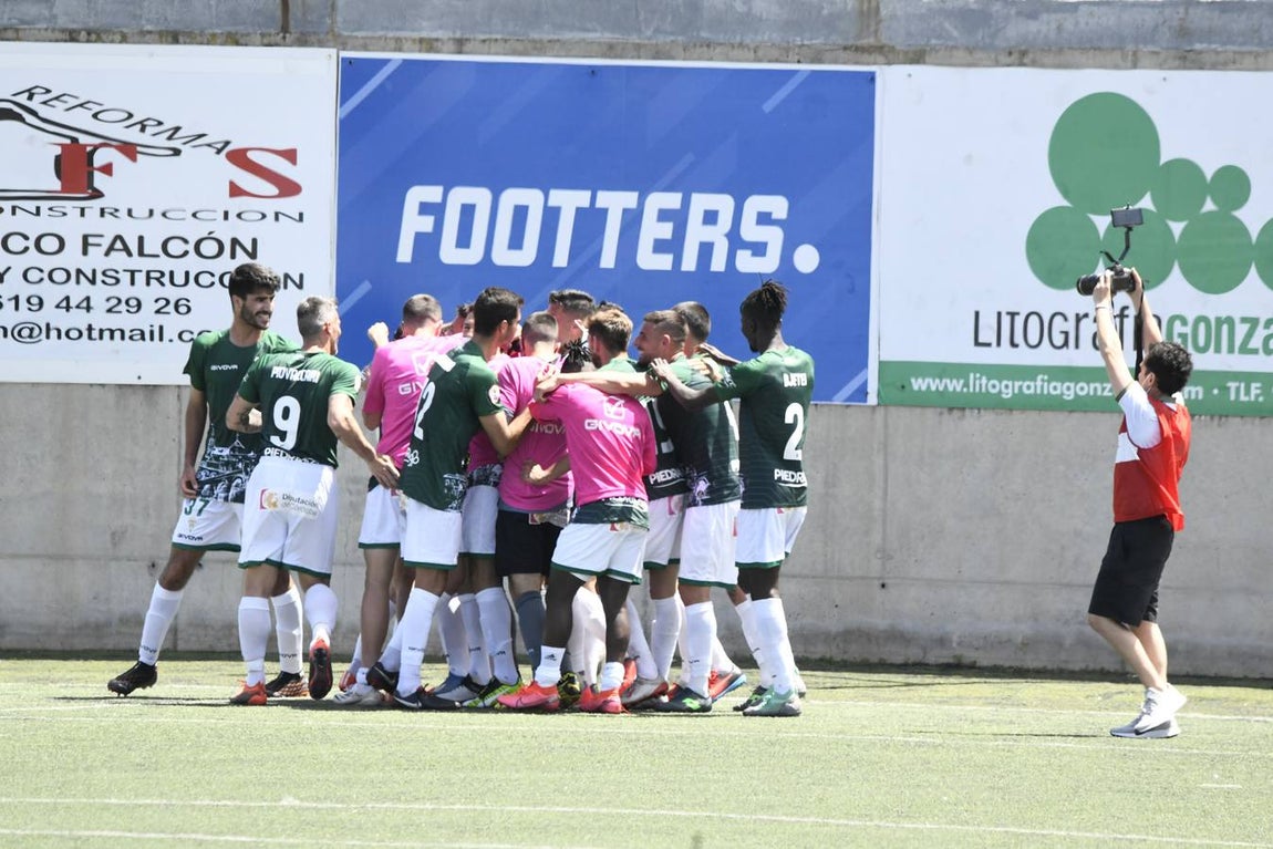 Las mejores imágenes del gol y el penalti en el Tamaraceite - Córdoba CF