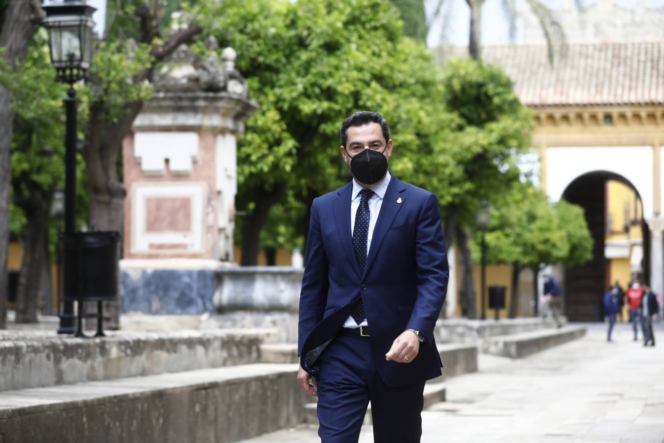La visita del Nuncio del Papa y Juanma Moreno a las obras del Palacio Episcopal de Córdoba, en imágenes