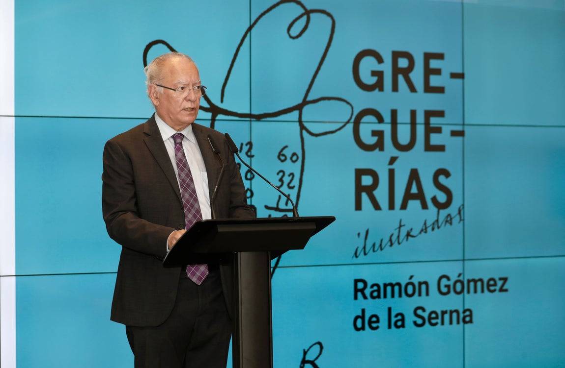 Un momento de la intervención del director del ABC de Sevilla, Álvaro Ybarra