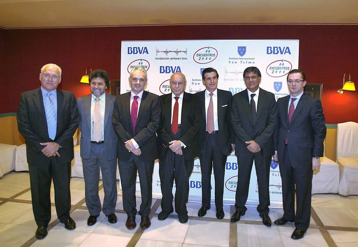 Manuel Clavero Arévalo, una vida en imágenes