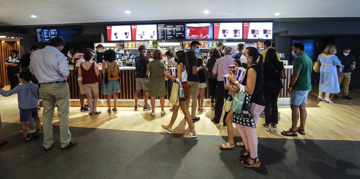 Un renovado Cinesur Nervión Plaza abre sus puertas de nuevo en Sevilla