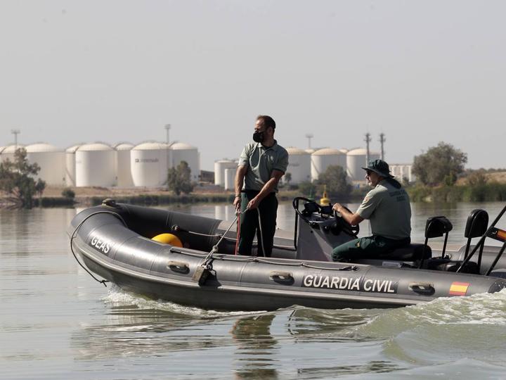 En imágenes: así entrenan los GEAS de la Guardia Civil en Sevilla