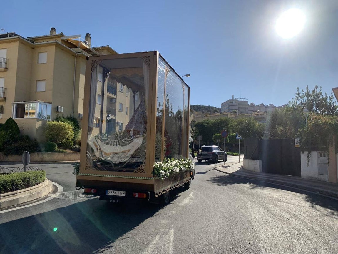 La &#039;Bajá&#039; de la Virgen de la Sierra en Cabra, en imágenes