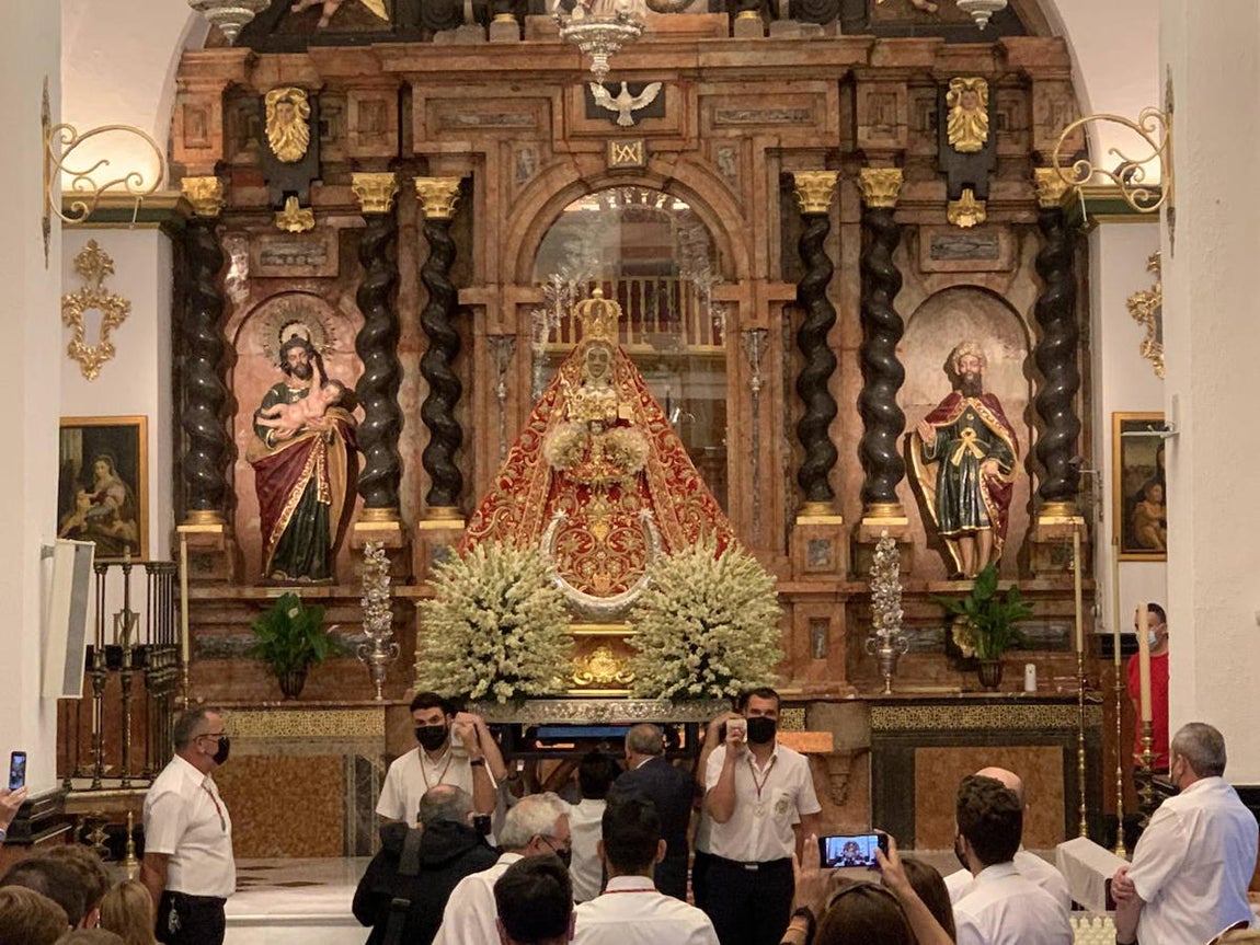 La &#039;Bajá&#039; de la Virgen de la Sierra en Cabra, en imágenes