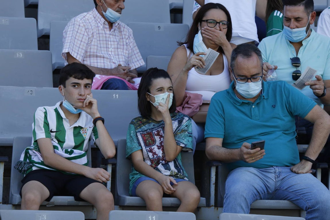 La alegría del Arcángel en la cuarta victoria del Córdoba CF ante el Don Benito