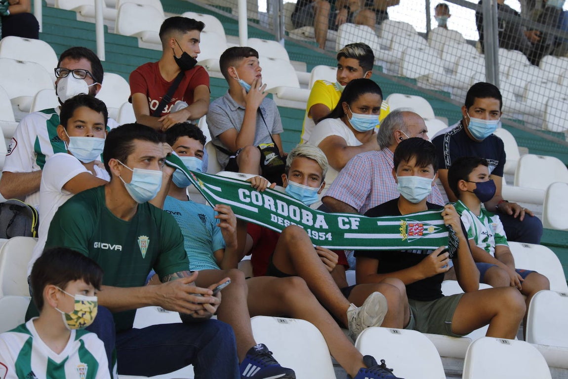 La alegría del Arcángel en la cuarta victoria del Córdoba CF ante el Don Benito