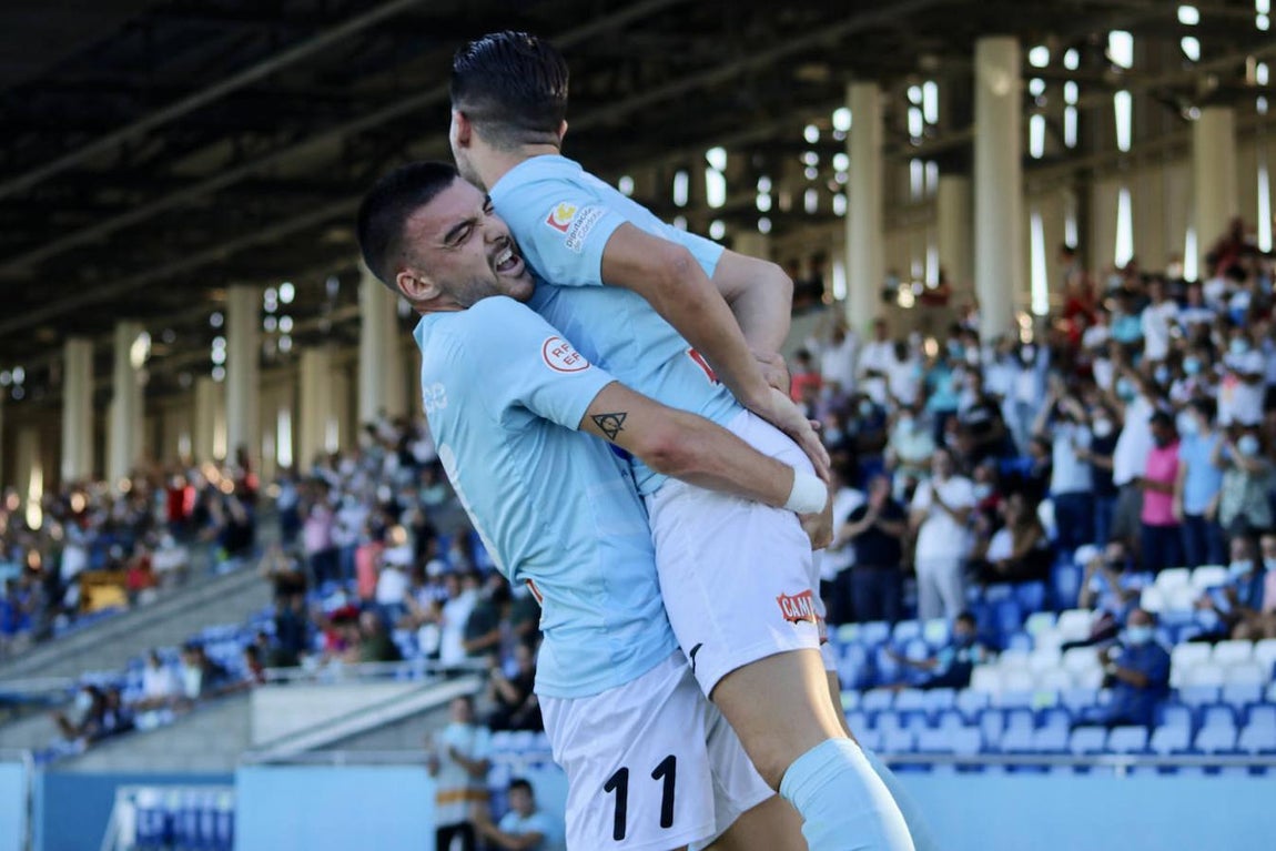 Las mejores imágenes del Ciudad de Lucena - Recreativo de Huelva