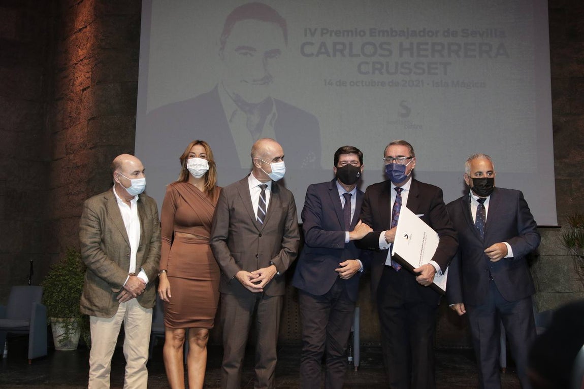 Carlos Herrera recibe el Premio Embajador de Sevilla 2021