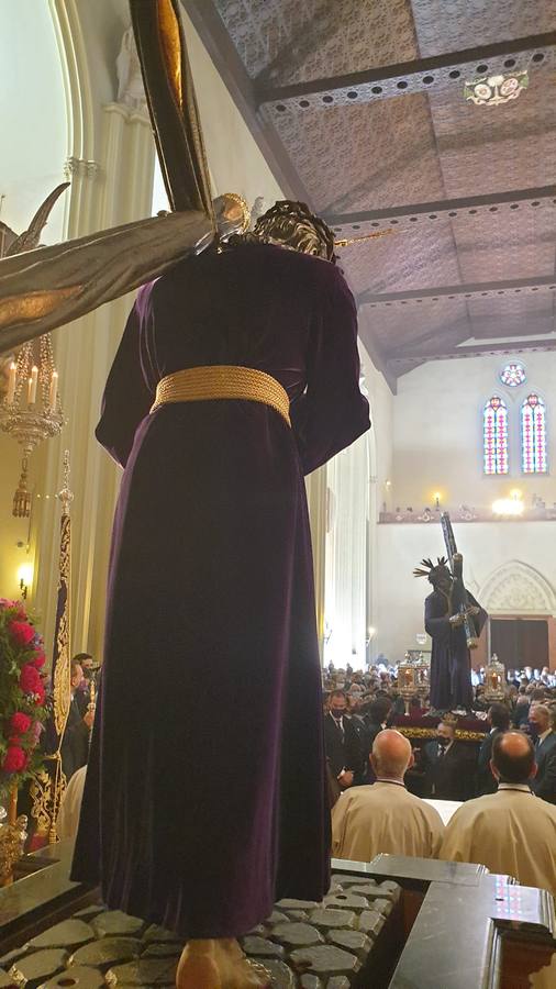 Salida del Gran Poder: El Señor llega a Los Gitanos