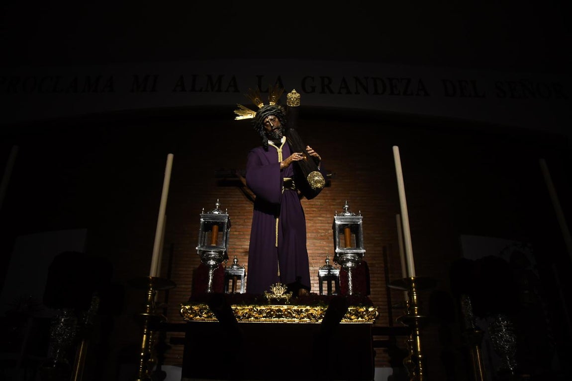 Las imágenes del Gran Poder en la parroquia de la Blanca Paloma