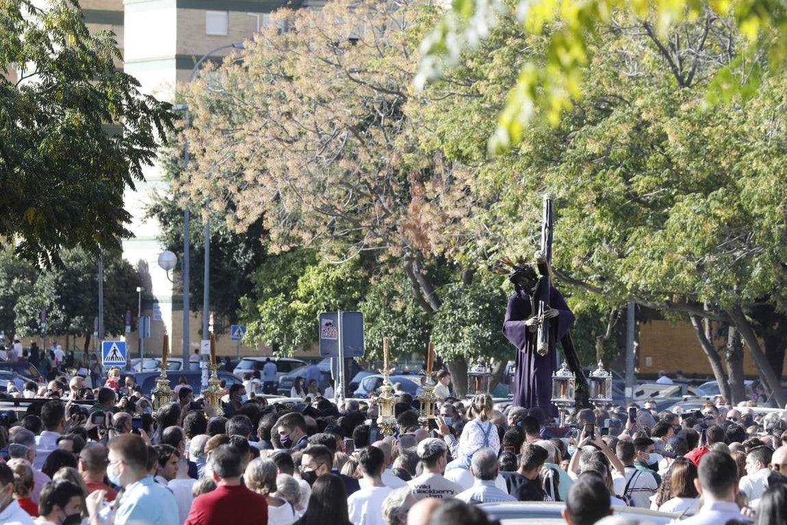 El Señor del Gran Poder por las calles del barrio de la Romería y Santa Aurelia