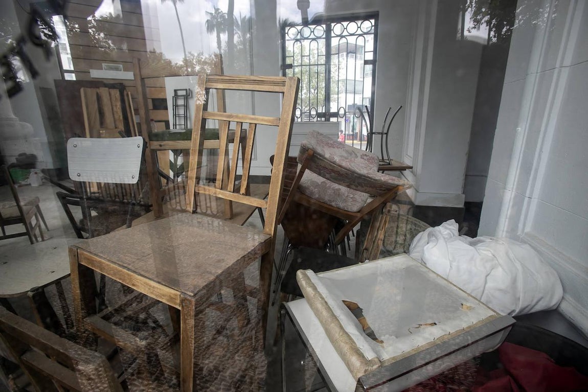 El deterioro de la Pérgola de Córdoba, en imágenes