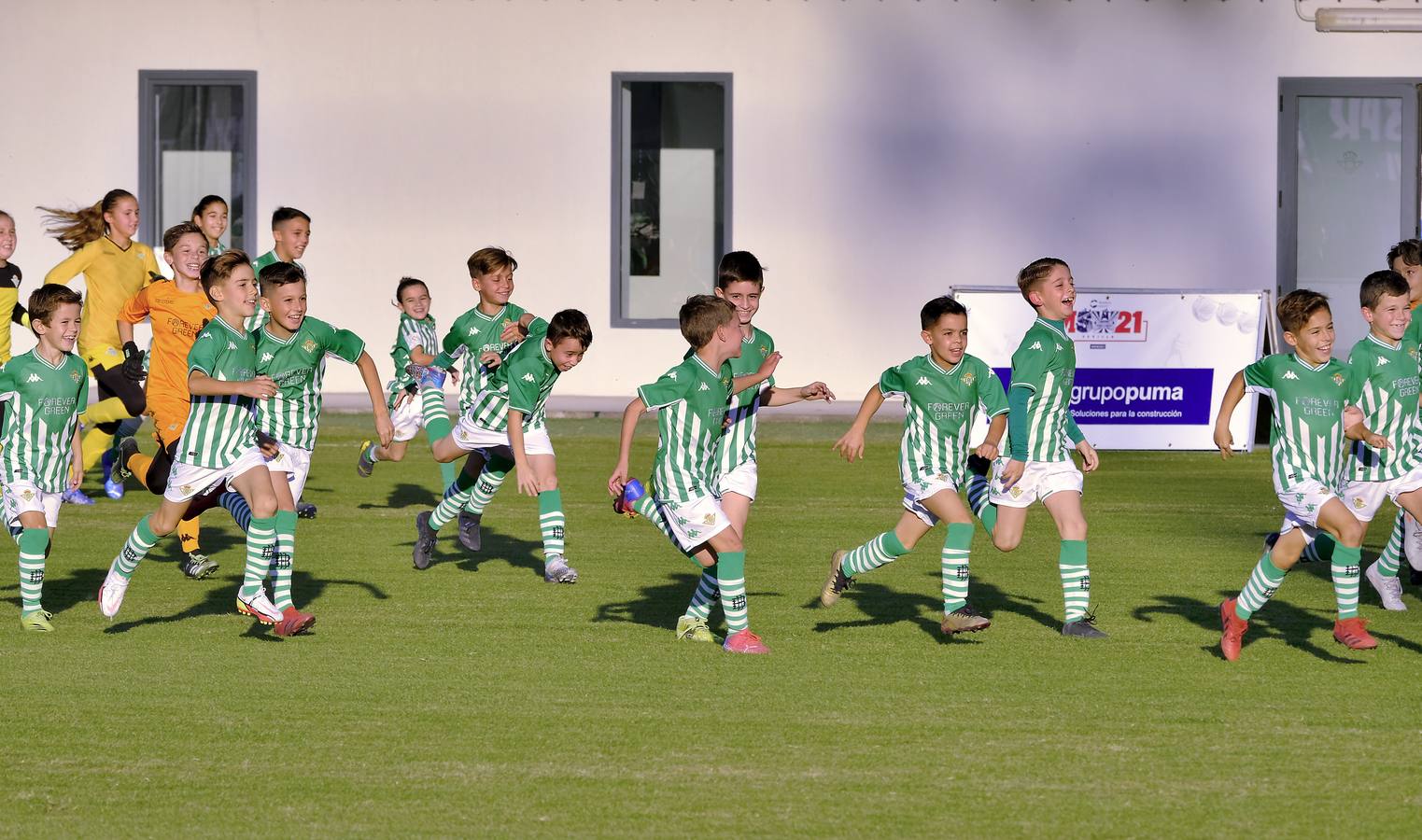 Borja Iglesias vuelve a ser benjamín
