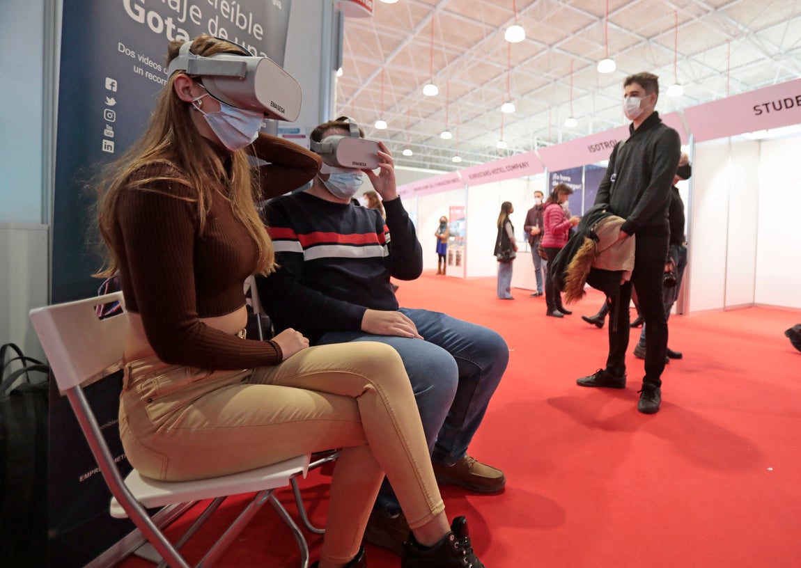 Se buscan universitarios en Sevilla para trabajar en el extranjero