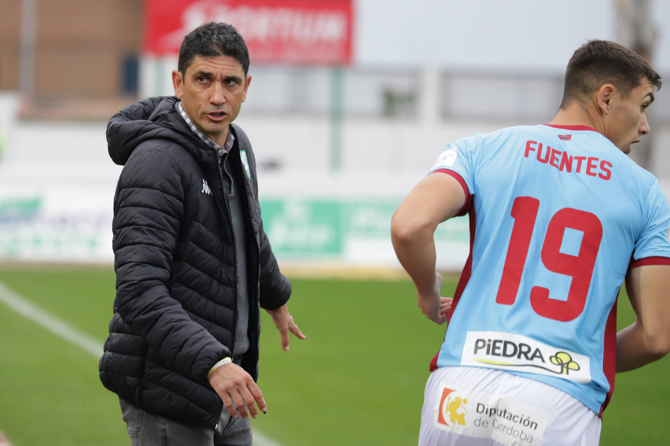 La decepción en el Córdoba CF tras caer ante el Villanovense, en imágenes