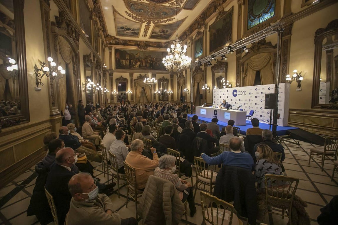 &#039;La Linterna&#039; de la Cope, en directo desde Córdoba, en imágenes