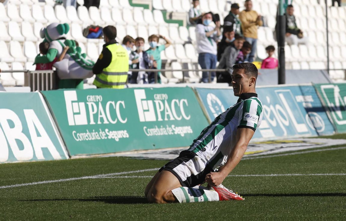 La goleada del Córdoba CF al Panadería Pulido San Mateo, en imágenes