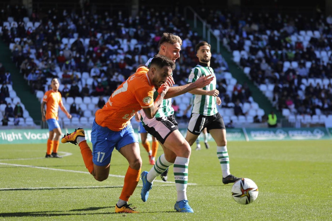 La goleada del Córdoba CF al Panadería Pulido San Mateo, en imágenes