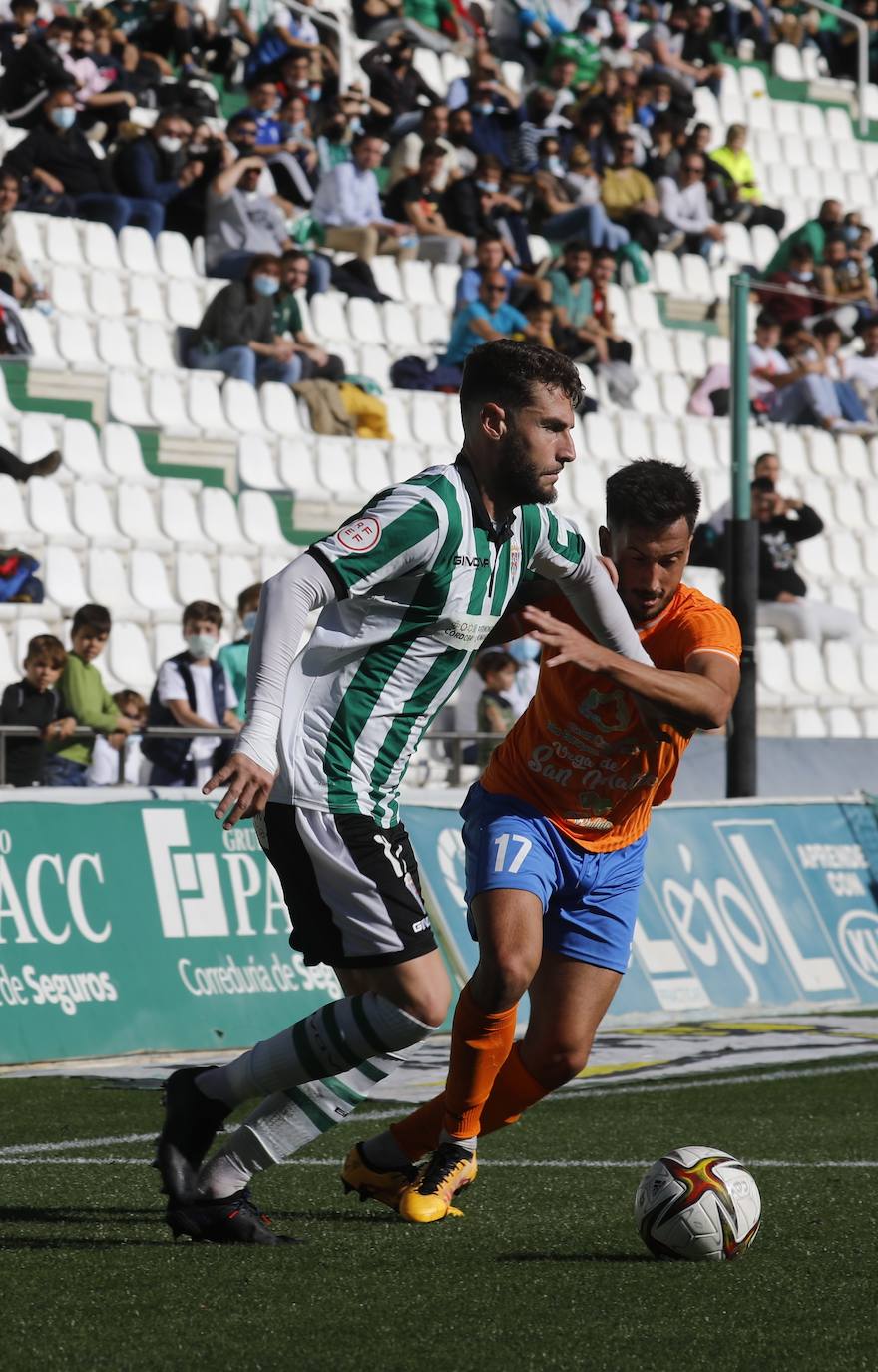 La goleada del Córdoba CF al Panadería Pulido San Mateo, en imágenes