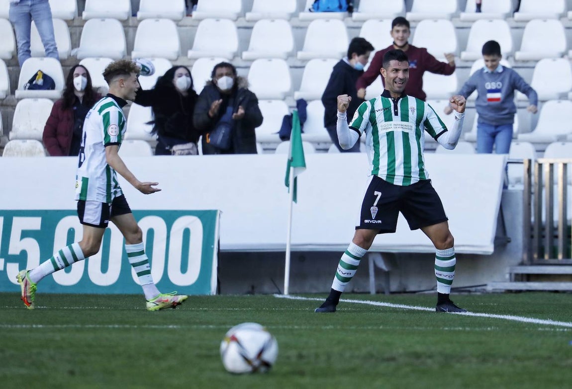 La goleada del Córdoba CF al Panadería Pulido San Mateo, en imágenes