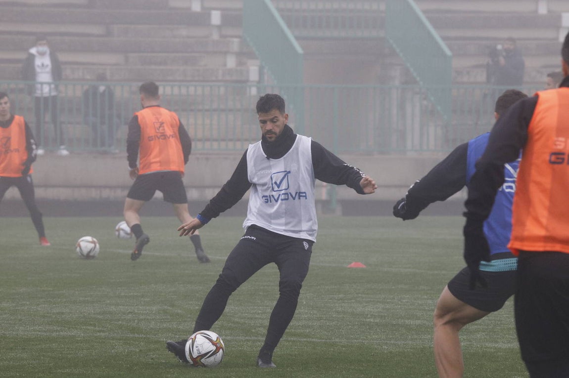 El primer entrenamiento del Córdoba CF en 2022, en imágenes