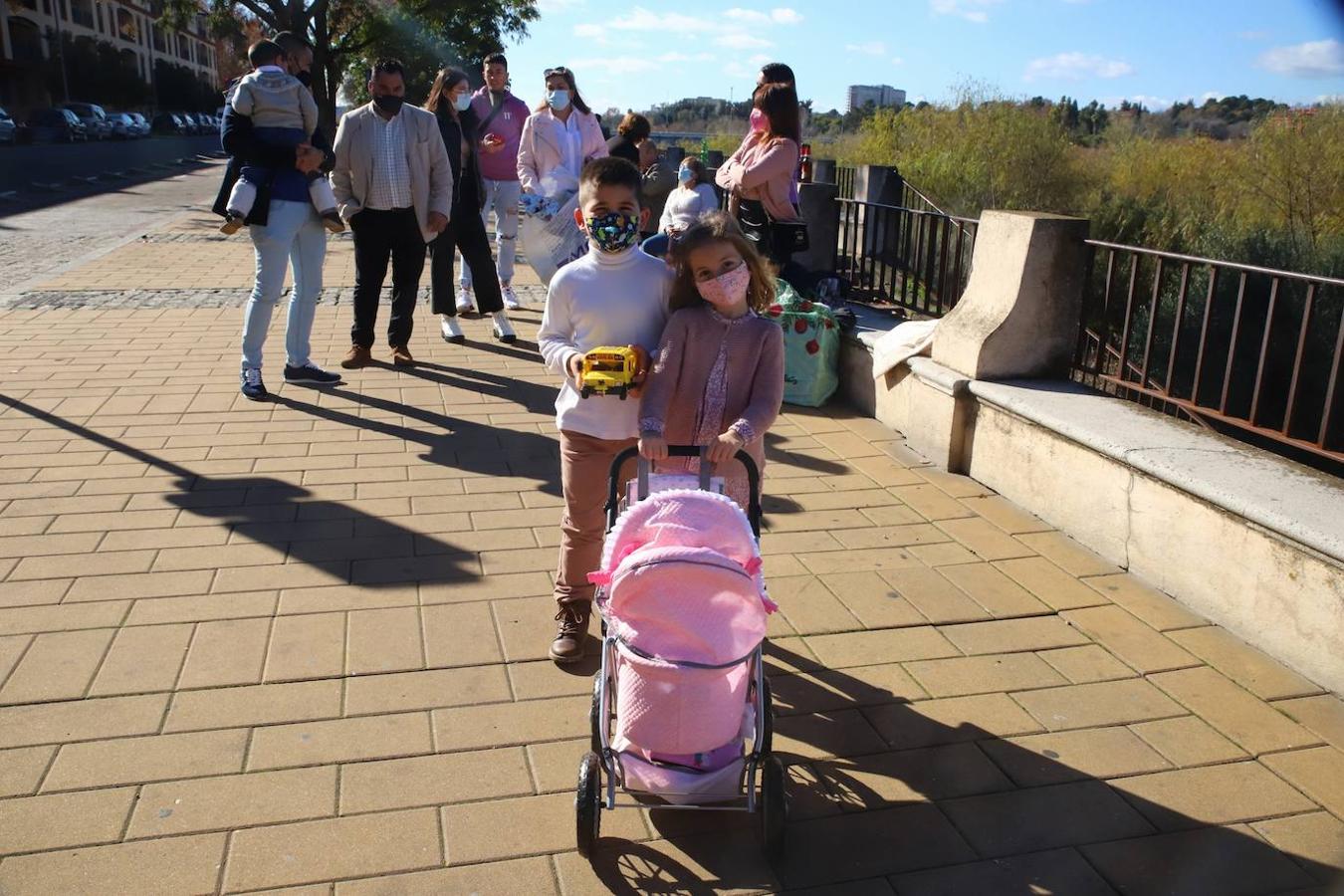 Los niños de Córdoba en su día más especial: «Tenía ganas de que vinieran los Reyes Magos»