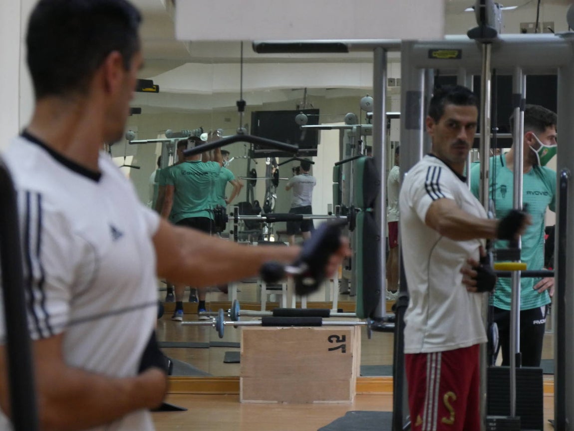 Las mejores imágenes del segundo día de entrenamiento del Córdoba en Baréin