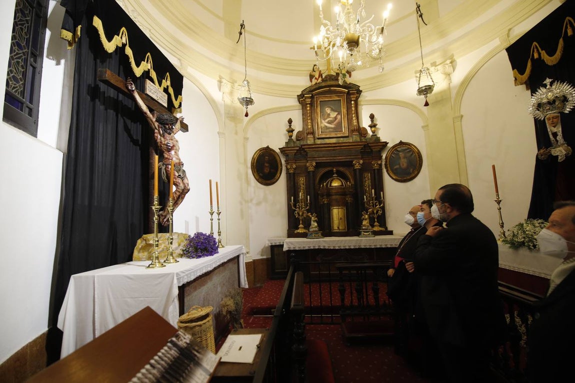 El obispo de Córdoba bendice un nuevo espacio sobre San Rafael en la iglesia del Juramento