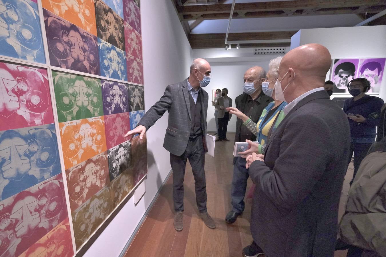 La versión más lúdica y colorista de Luis Gordillo llega a Espacio Santa Clara con &#039;Manicromático&#039;