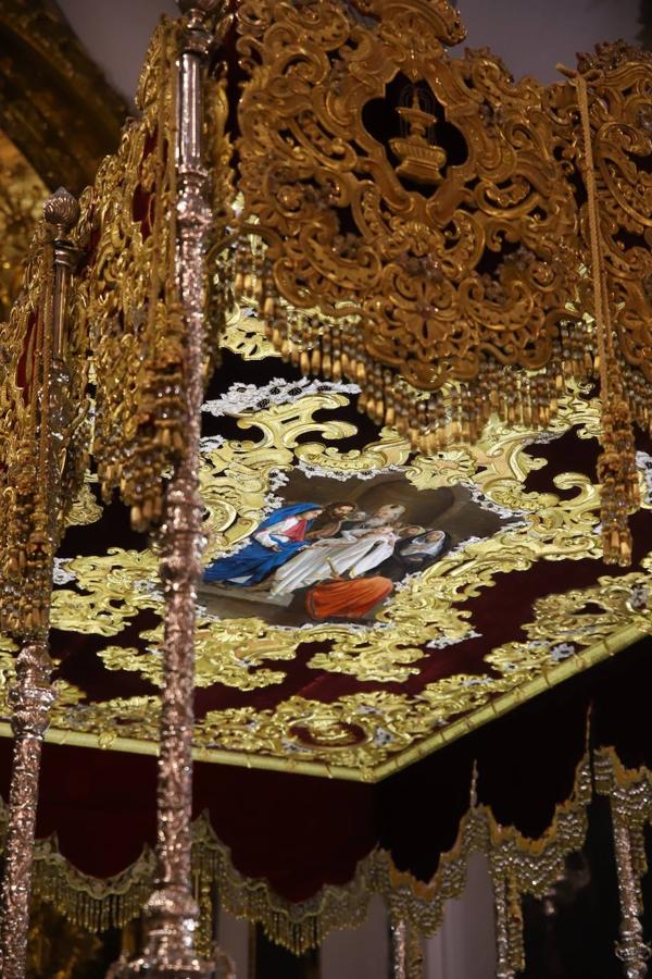 El techo bordado de la Virgen de la Candelaria de Córdoba, en imágenes