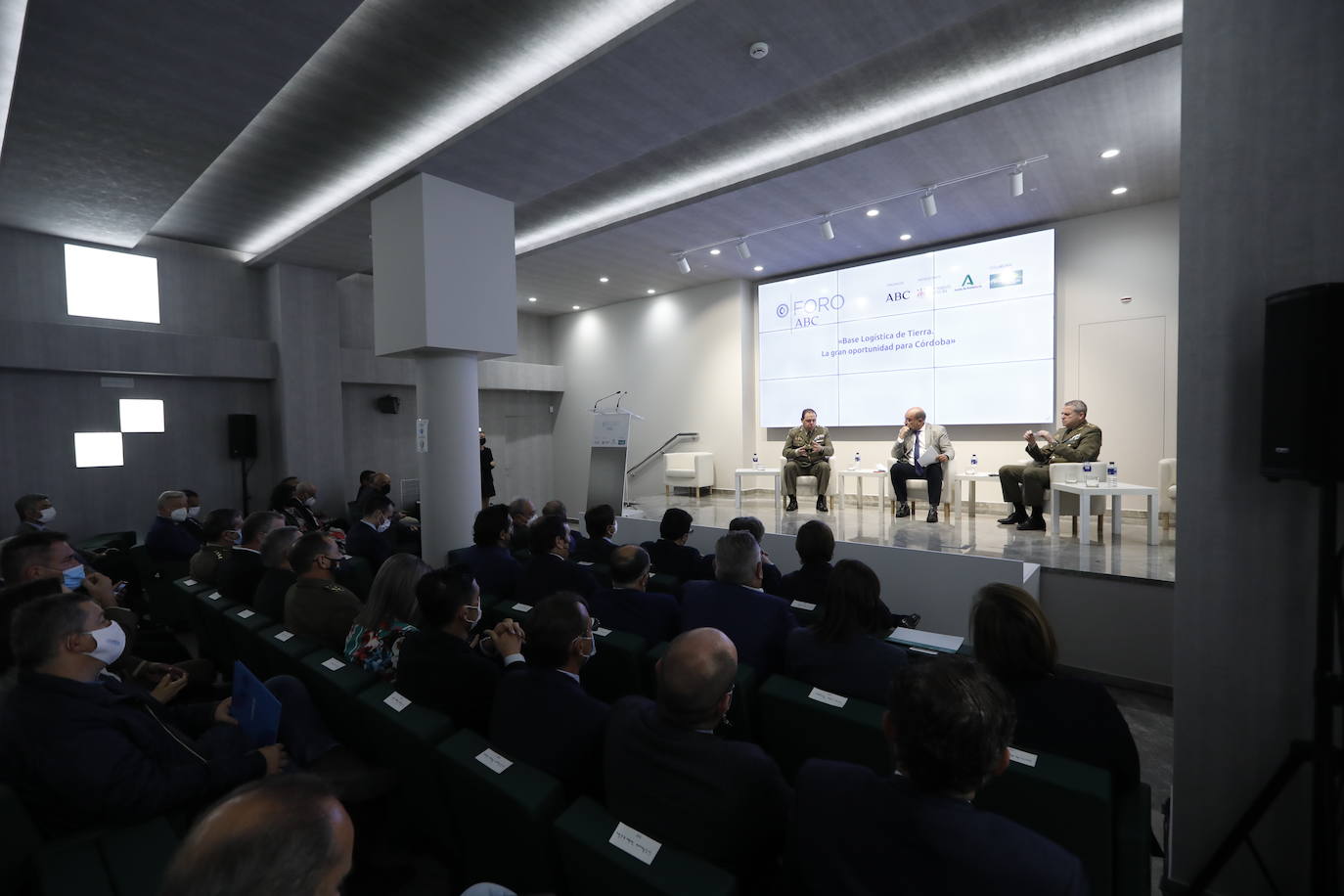 El Foro de ABC Córdoba sobre la Base Logística, en imágenes (II)