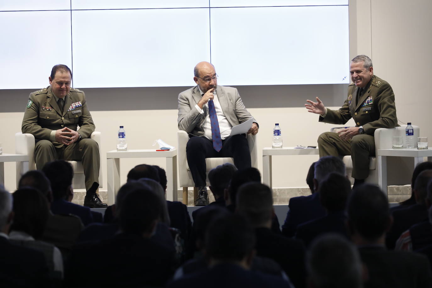 El Foro de ABC Córdoba sobre la Base Logística, en imágenes (II)