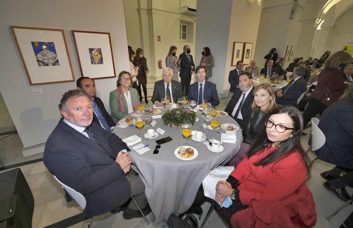 J.M. SERRANO / ROCÍO RUZ