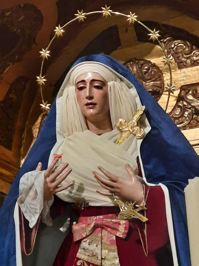 Imágenes de la Virgen ataviada de hebrea en Sevilla