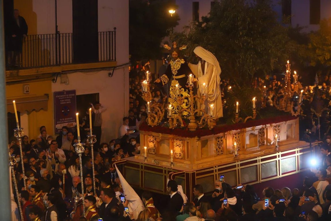 La procesión de Jesús de la Salud en el beso de Judas, en imágenes