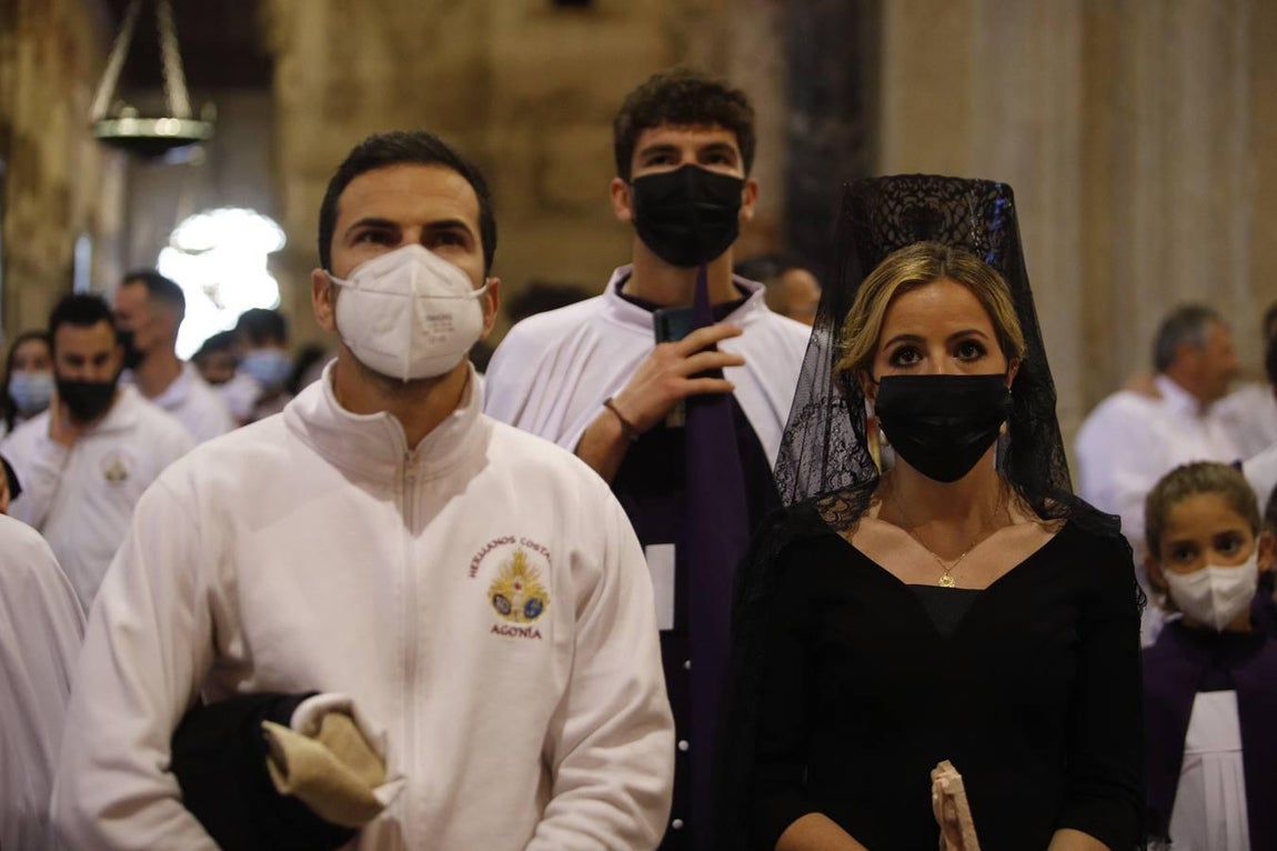 Martes Santo | Tristeza en la Catedral por la suspensión de la Agonía de Córdoba, en imágenes